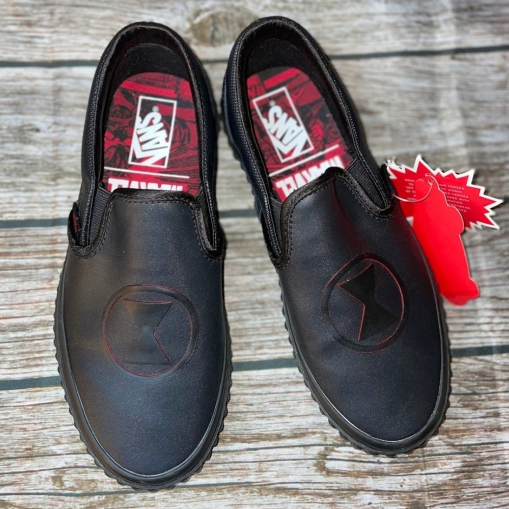 Vans Marvel Black Widow Slip-On Womans 6 NWT